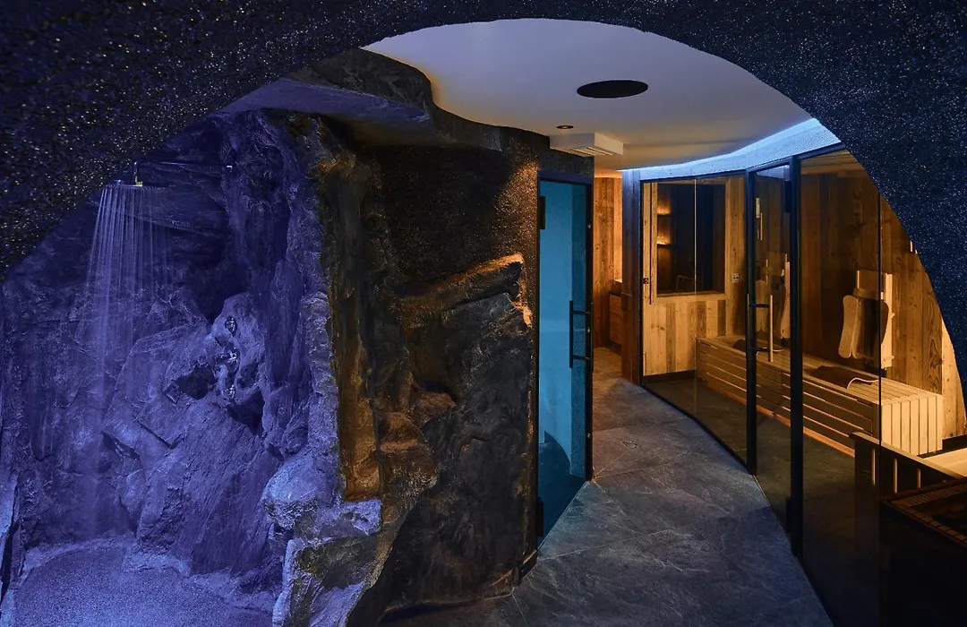 Dolomites Wellness Hotel Savoy-1